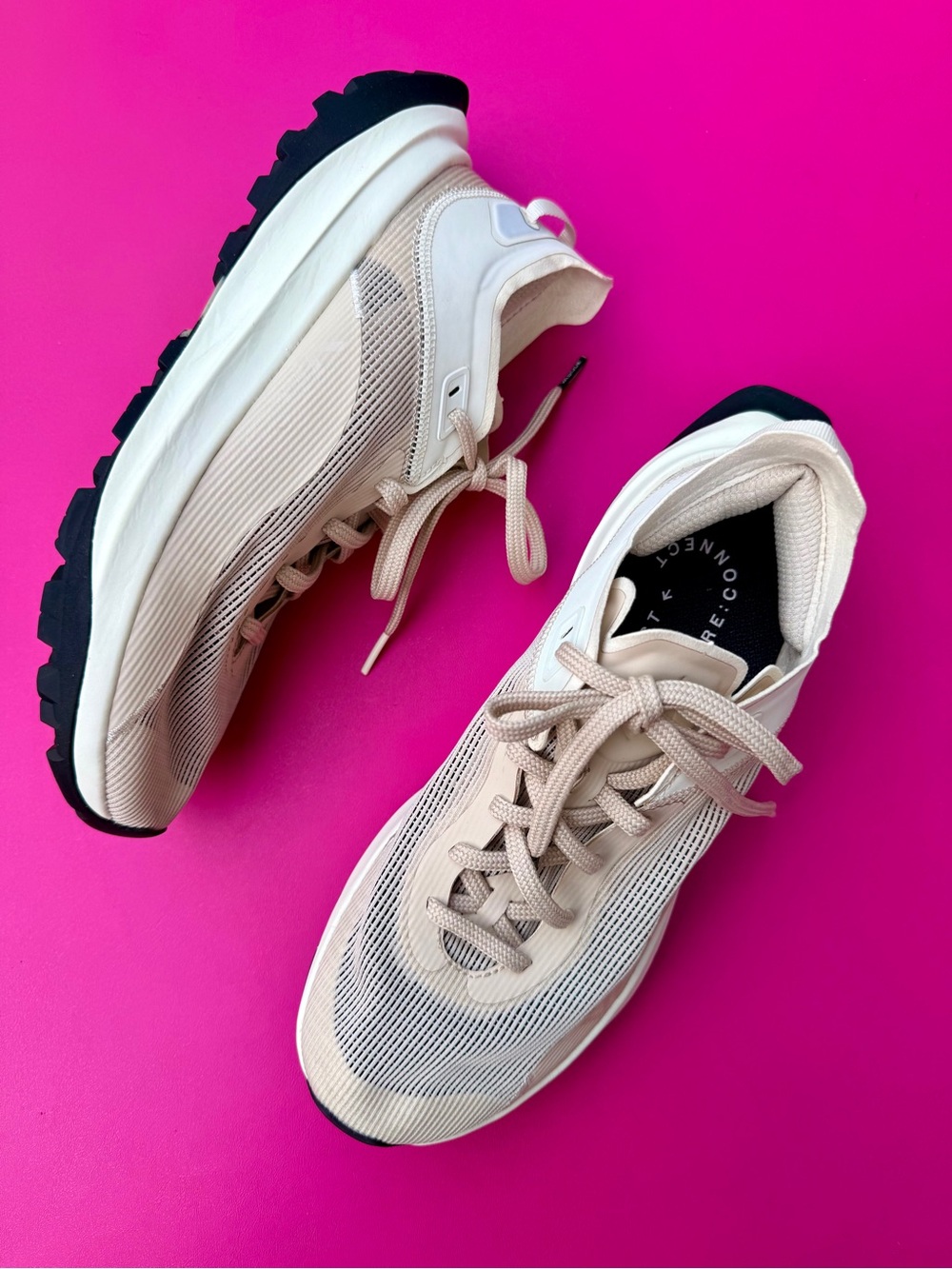 Vasque Re:Connect Here Low Hiking Shoes Beige Cream Trail Sneaker Sz 9 Pristine